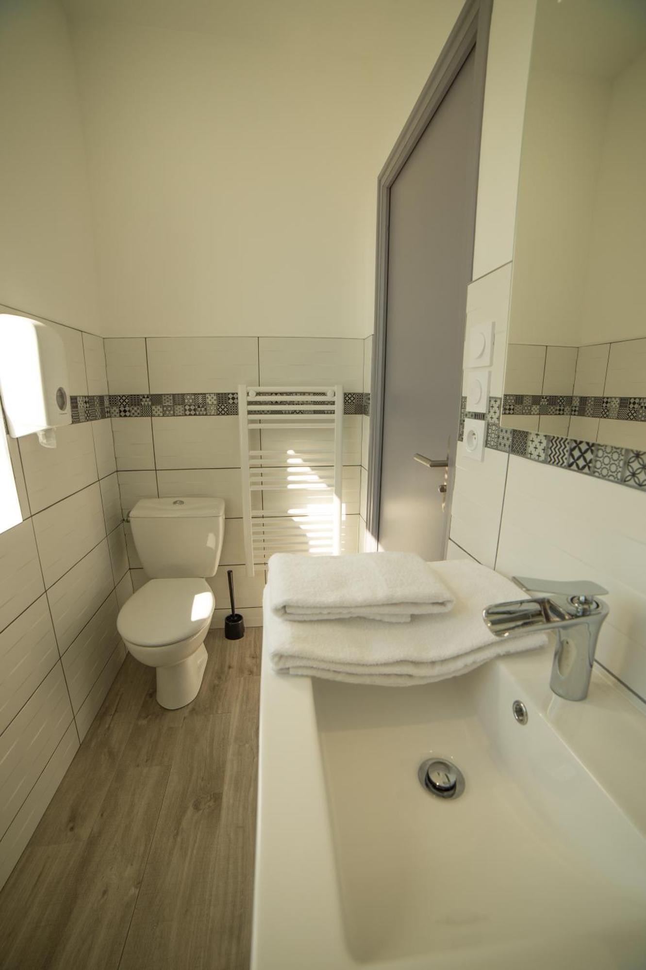 Appart Hotel De La Souleuvre Le Bény-Bocage Rom bilde